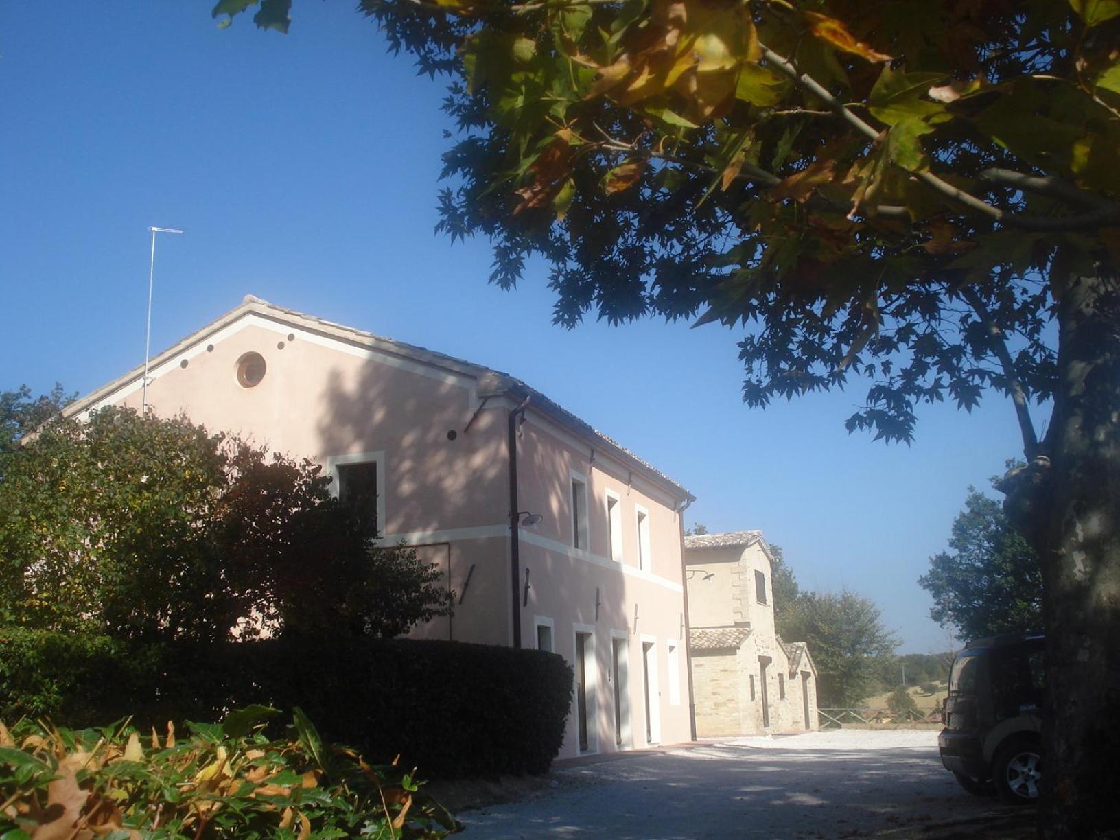 Bed and Breakfast Dimora Di Collio San Severino Marche Exterior foto